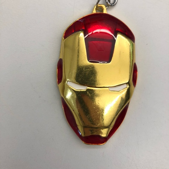 Marvel Iron Man Keychain - Picture 2 of 3